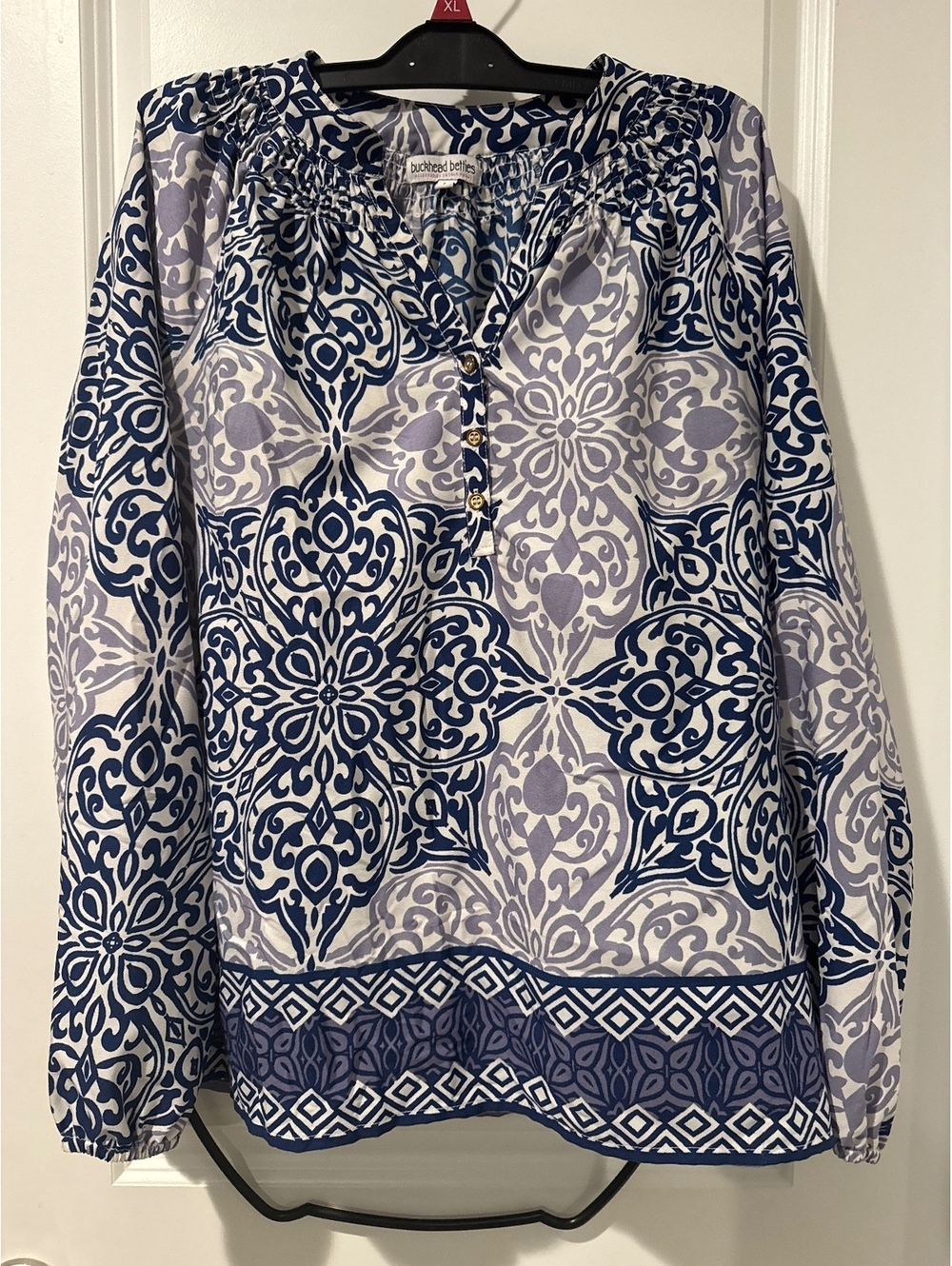 Buckhead Betties Women's Long Sleeve Printed Blouse Size L